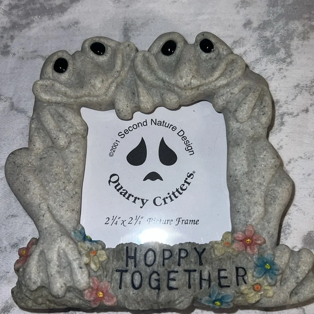 Second Nature Design Quarry Critters Hoppy Together Frog Frame 2001